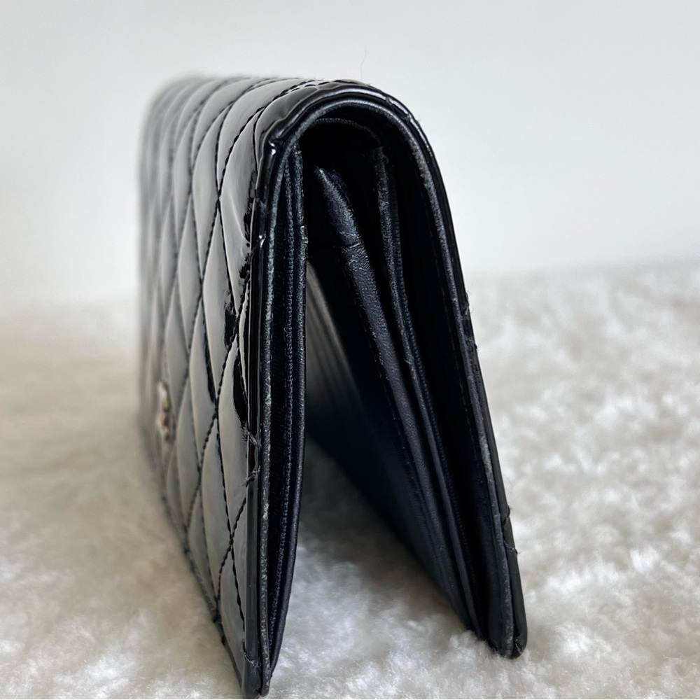 Chanel Classic Long Flap Wallet in Black Quilted Patent Leather - Picture 5 of 15